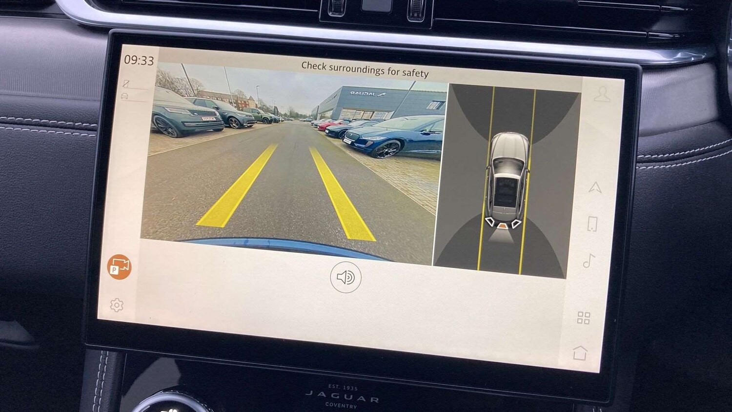 Used Jaguar F-Pace 2023 for sale - 77389869: Photo 12