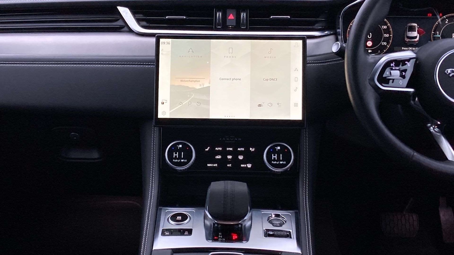 Used Jaguar F-Pace 2023 for sale - 77389869: Photo 14