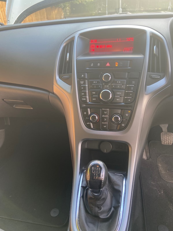 Used Vauxhall Astra 2014 for sale - 76044970: Photo 12