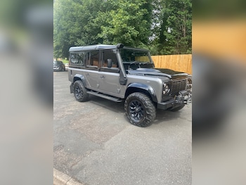 Used Land Rover Defender 2010 for sale - 75545197: Photo