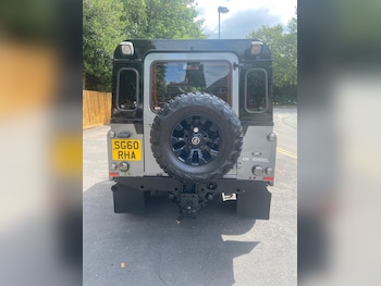 Used Land Rover Defender 2010 for sale - 75545197: Photo
