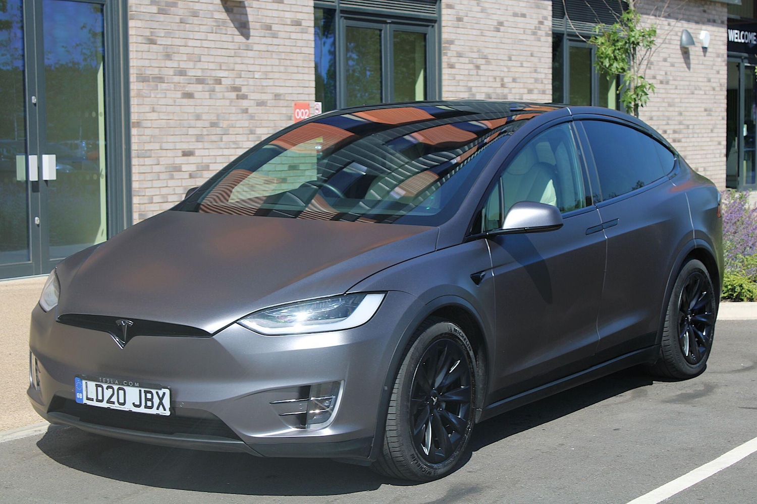 Used Tesla Model X 2020 for sale - 76072932: Photo 2