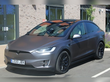 Used Tesla Model X 2020 for sale - 76072932: Photo 2