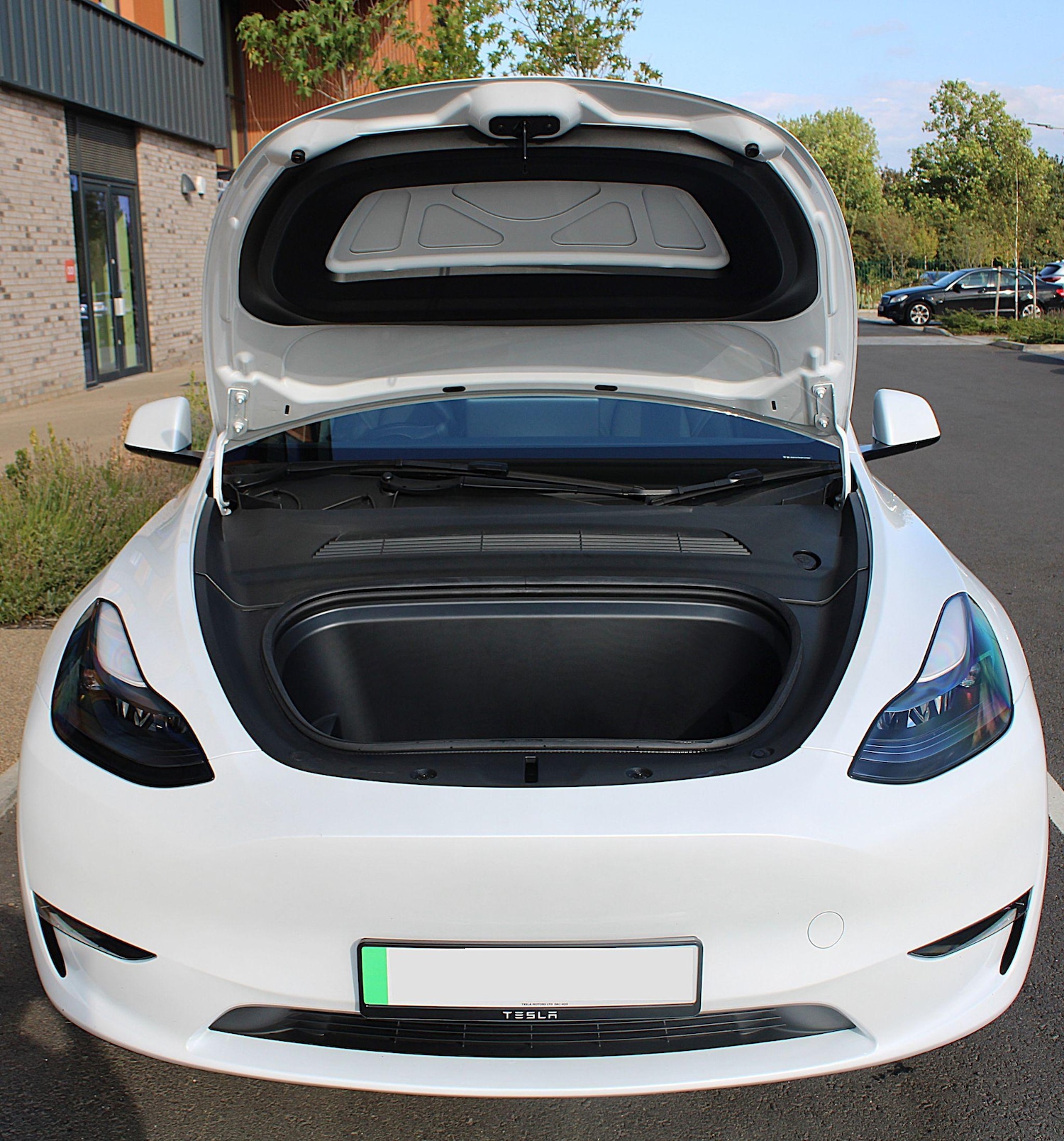Used Tesla Model Y 2024 for sale - 76993302: Photo 10