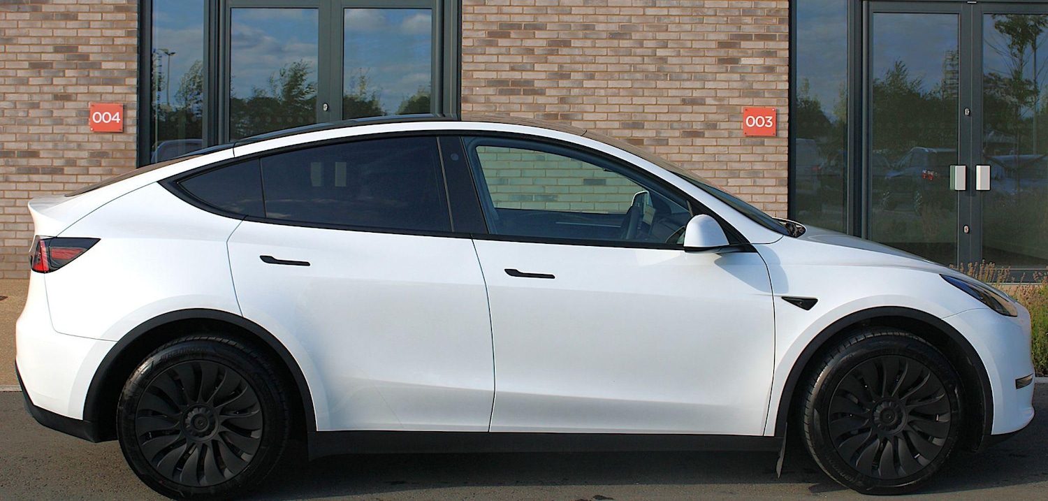 Used Tesla Model Y 2024 for sale - 76993302: Photo 4