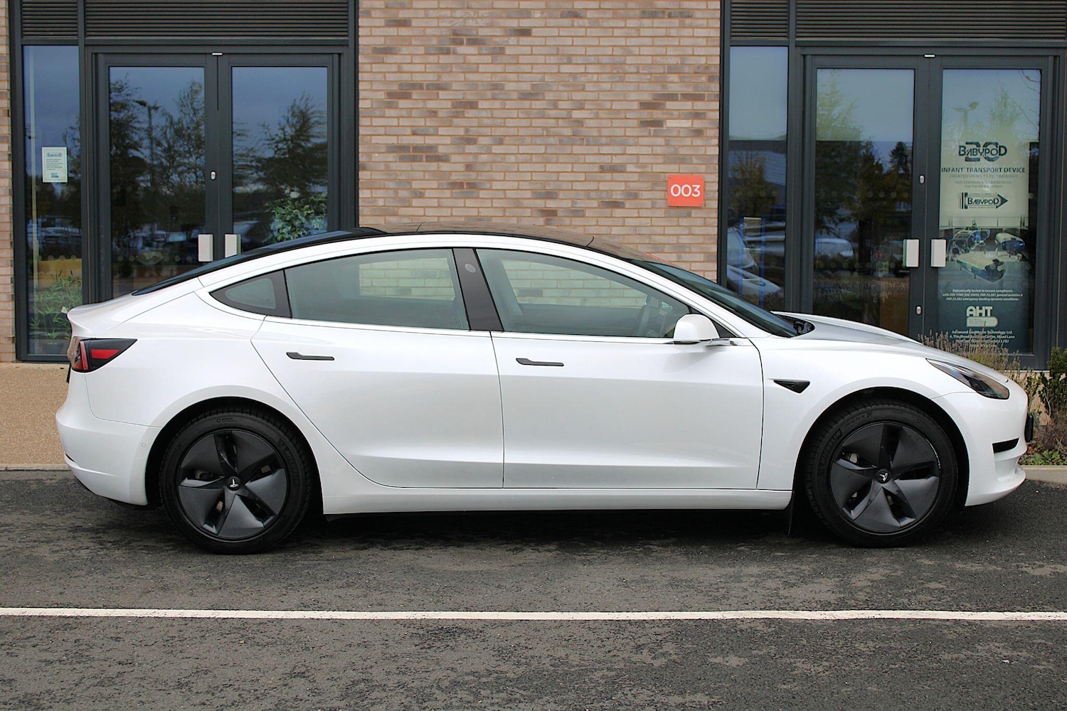 Used Tesla Model 3 for sale - 76998924: Photo 4