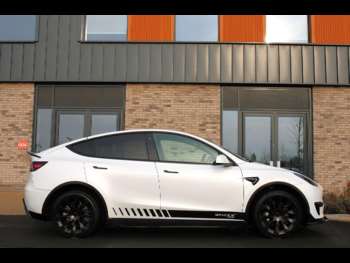 Used Tesla Model Y 2022 for sale - 74909360: Photo