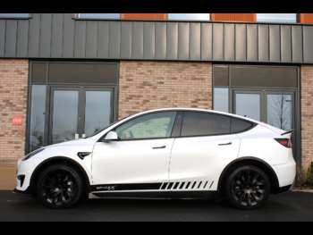 Used Tesla Model Y 2022 for sale - 74909360: Photo