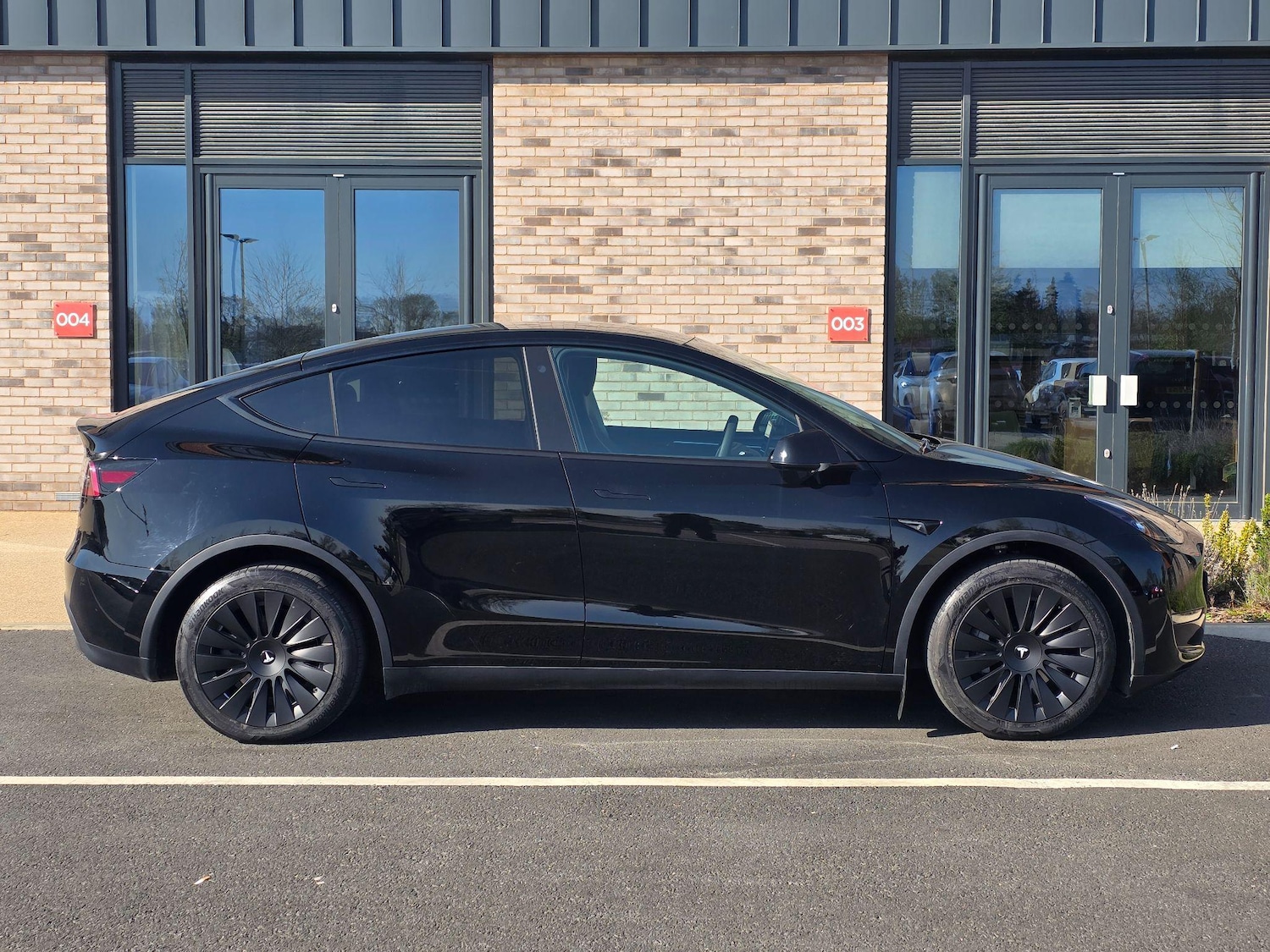 Used Tesla Model Y 2023 for sale - 76988537: Photo 4