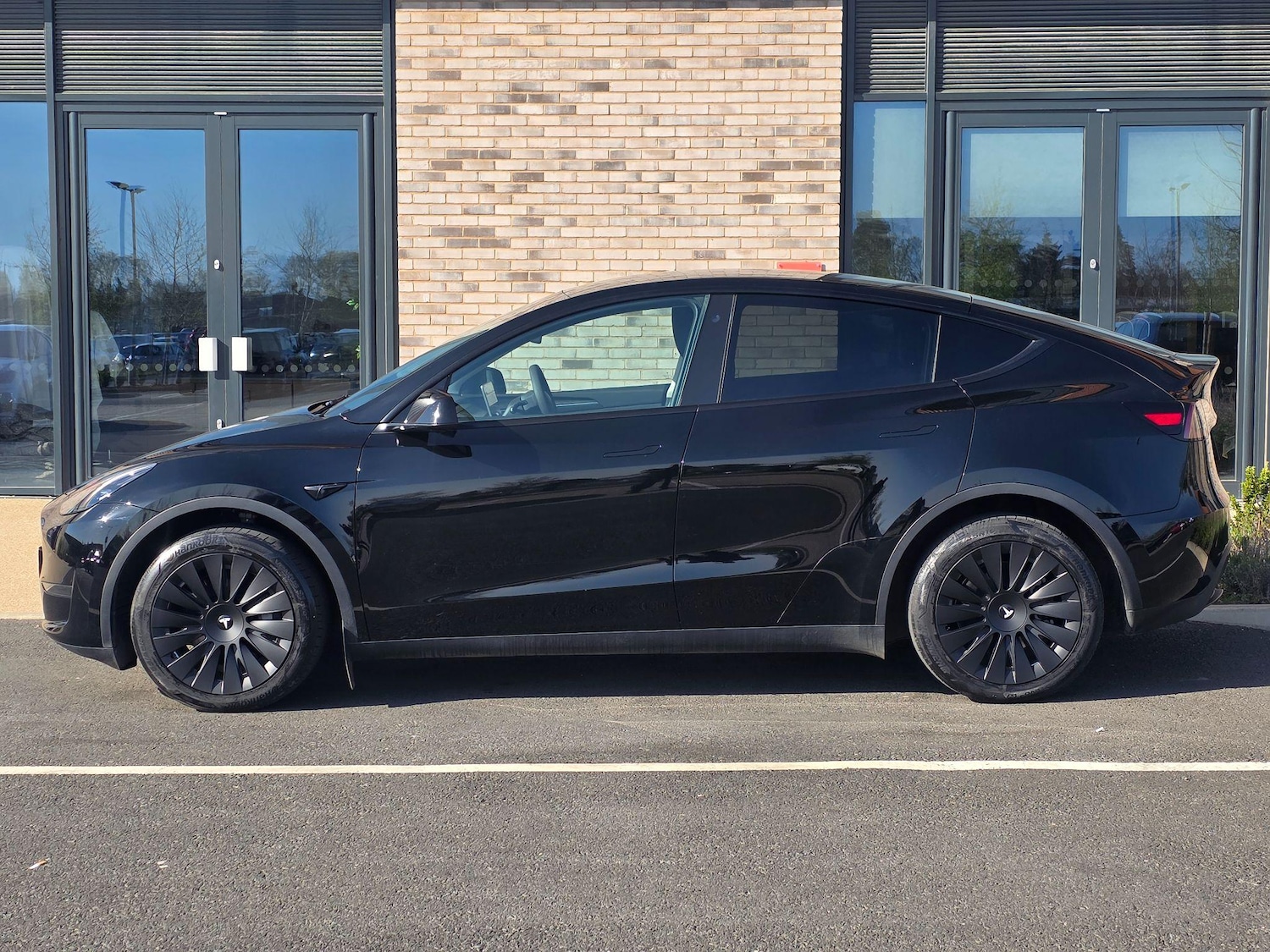 Used Tesla Model Y 2023 for sale - 76988537: Photo 5