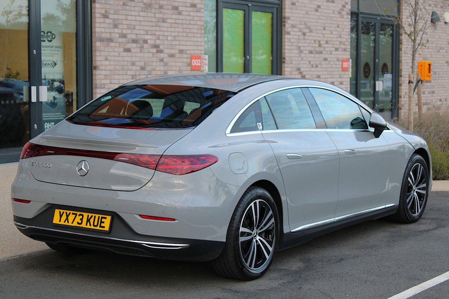 Used Mercedes-Benz EQA 2023 for sale - 76388168: Photo 6