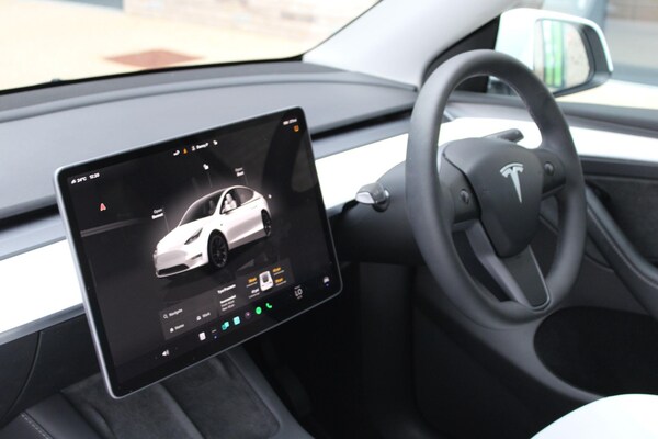 Used Tesla Model Y 2022 for sale - 76227643: Photo 10