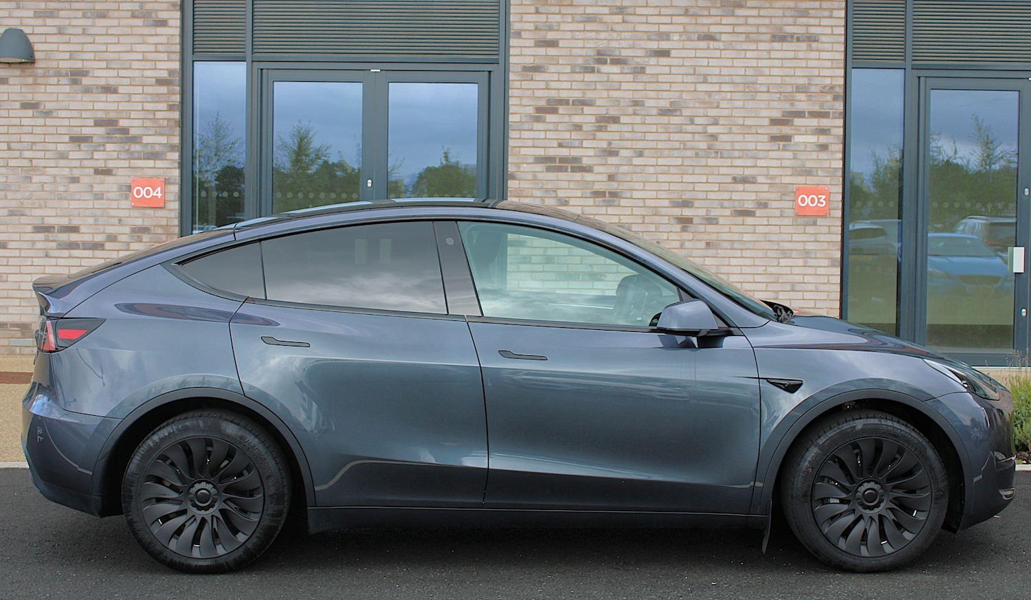 Used Tesla Model Y 2023 for sale - 76995082: Photo 4