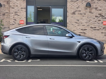 Used Tesla Model Y 2024 for sale - 75310339: Photo