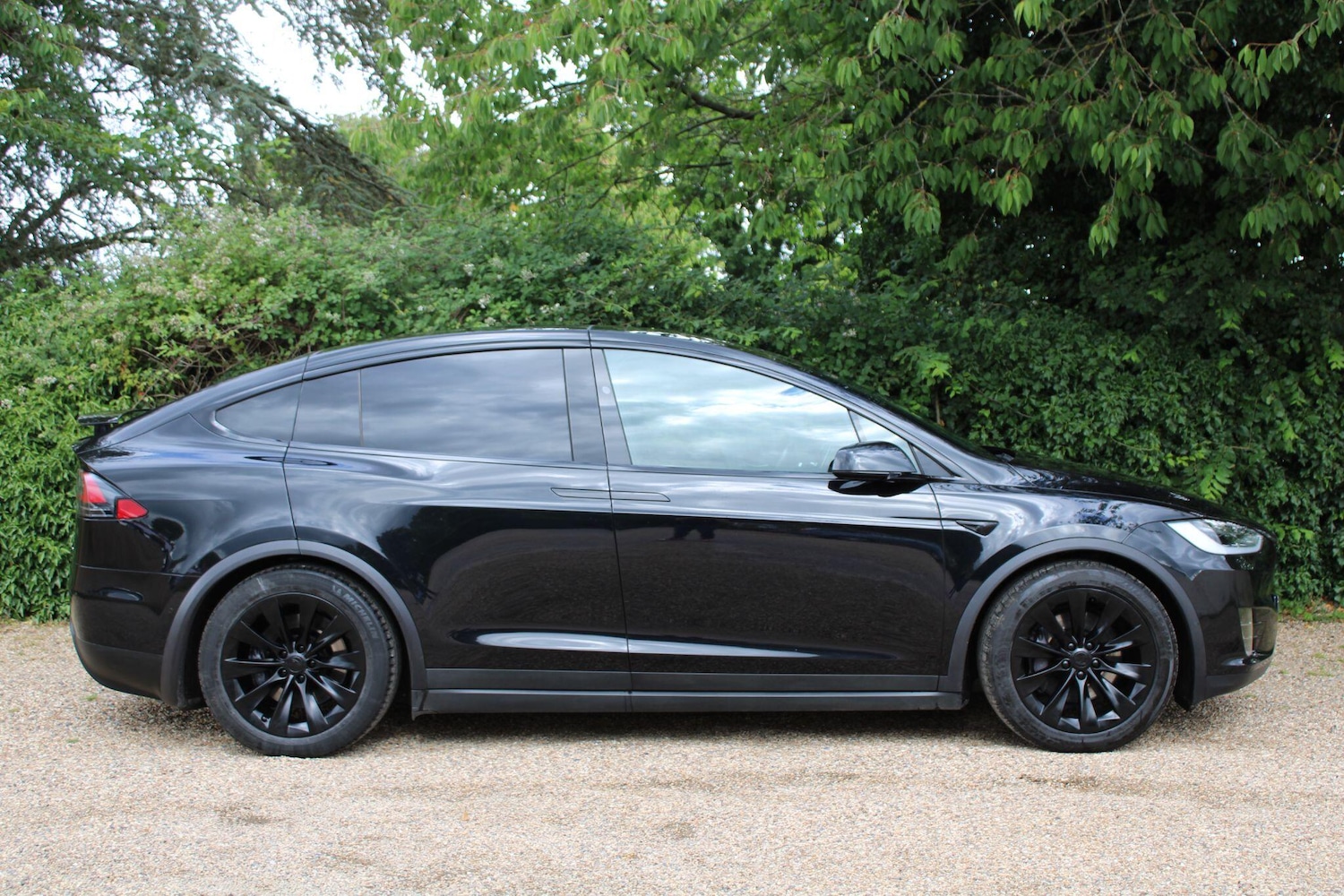 Used Tesla Model X 2018 for sale - 76472243: Photo 4