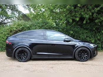 Used Tesla Model X 2018 for sale - 76472243: Photo