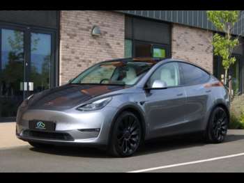 Used Tesla Model Y 2025 for sale - 75071791: Photo