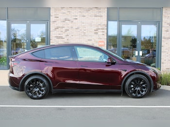 Used Tesla Model Y 2024 for sale - 76994360: Photo