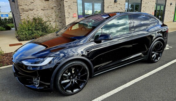 Used Tesla Model X 2018 for sale - 76174886: Photo 3