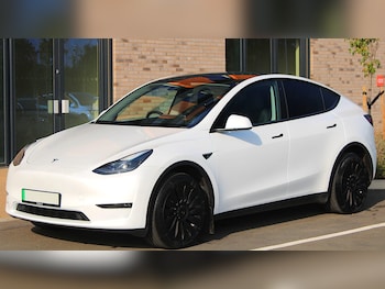 Used Tesla Model Y 2022 for sale - 76742304: Photo