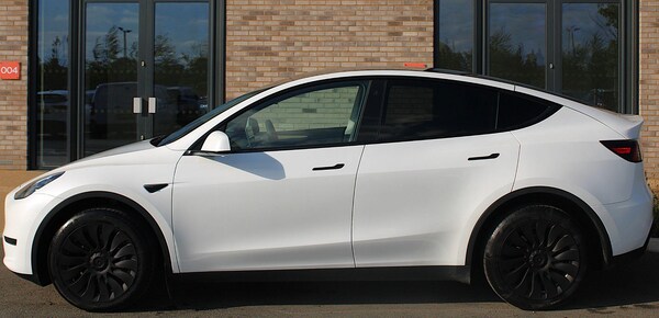 Used Tesla Model Y 2023 for sale - 74653110: Photo 5