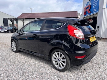 Used Ford Fiesta 2016 for sale - 78722589: Photo