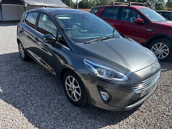 Used Ford Fiesta 2017 for sale - 79261720: Photo