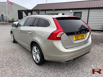 Used Volvo V60 2017 for sale - 79840552: Photo