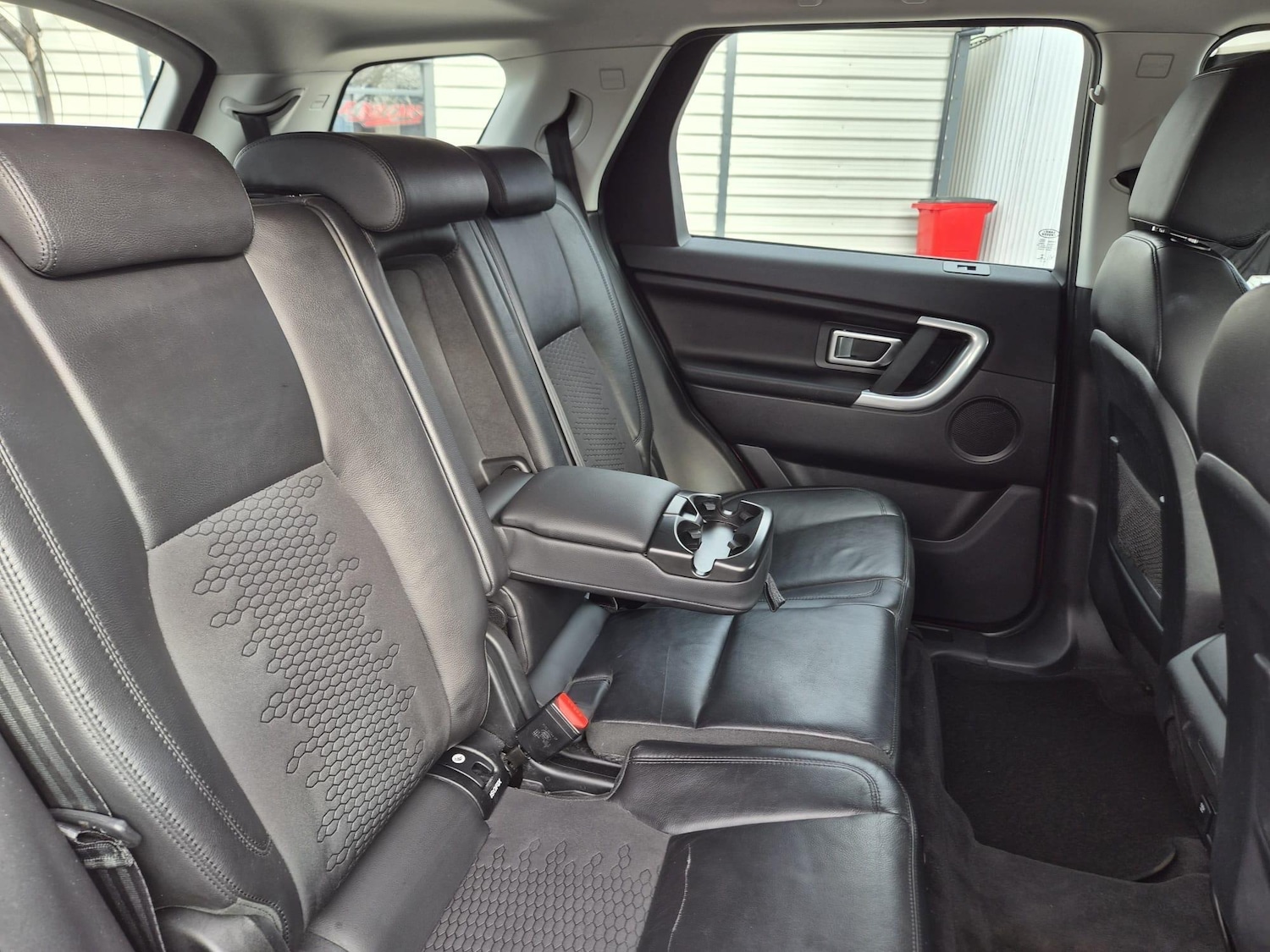 Used Land Rover Discovery Sport 2017 for sale - 78158192: Photo 12