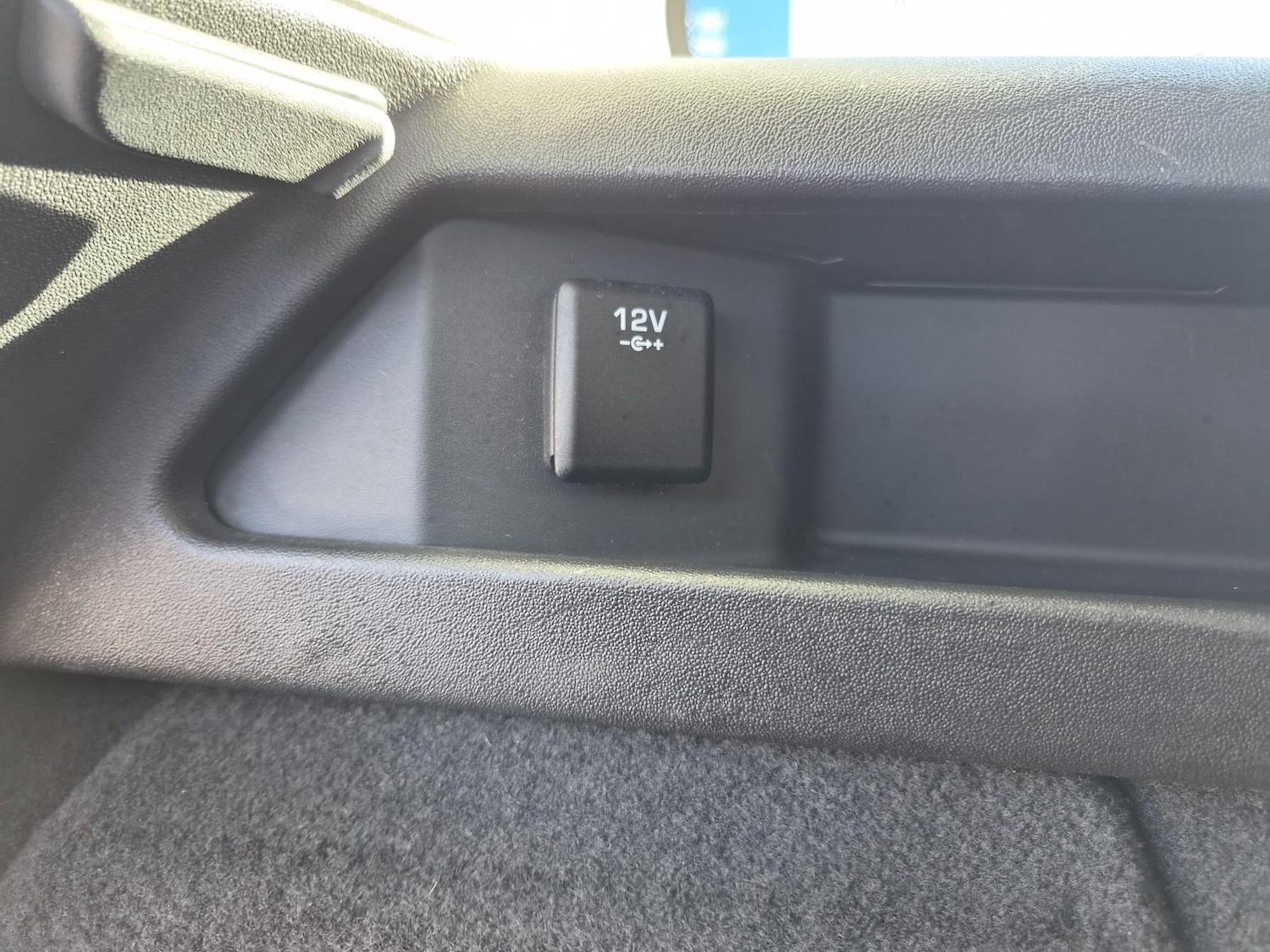 Used Land Rover Discovery Sport 2017 for sale - 78158192: Photo 16