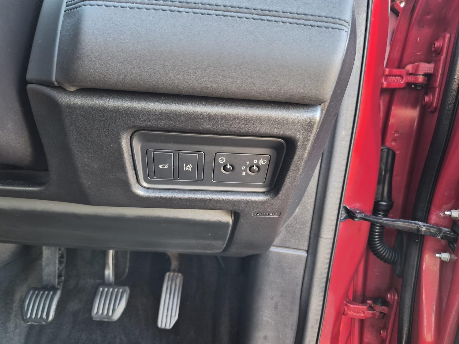 Used Land Rover Discovery Sport 2017 for sale - 78158192: Photo 17