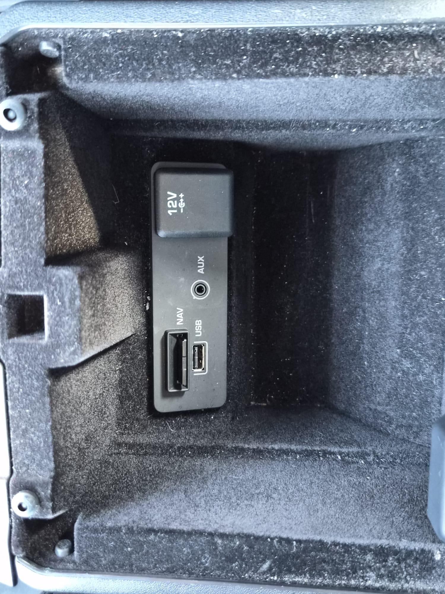 Used Land Rover Discovery Sport 2017 for sale - 78158192: Photo 19