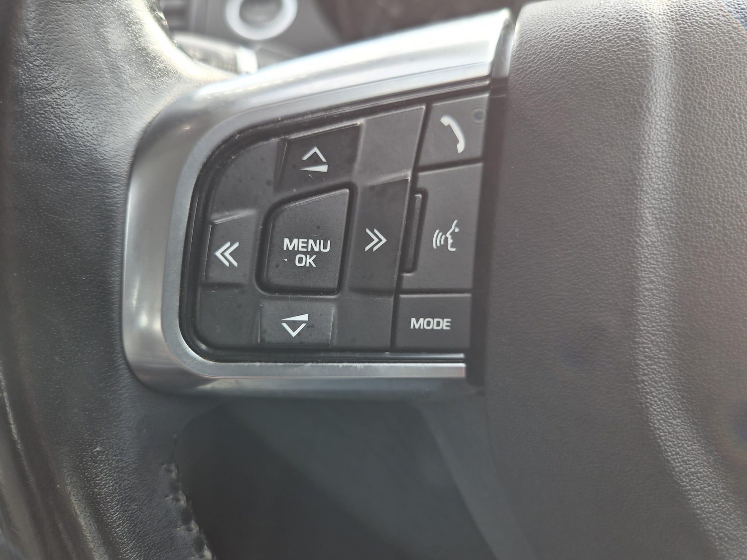 Used Land Rover Discovery Sport 2017 for sale - 78158192: Photo 23