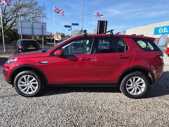 Used Land Rover Discovery Sport 2017 for sale - 78158192: Photo