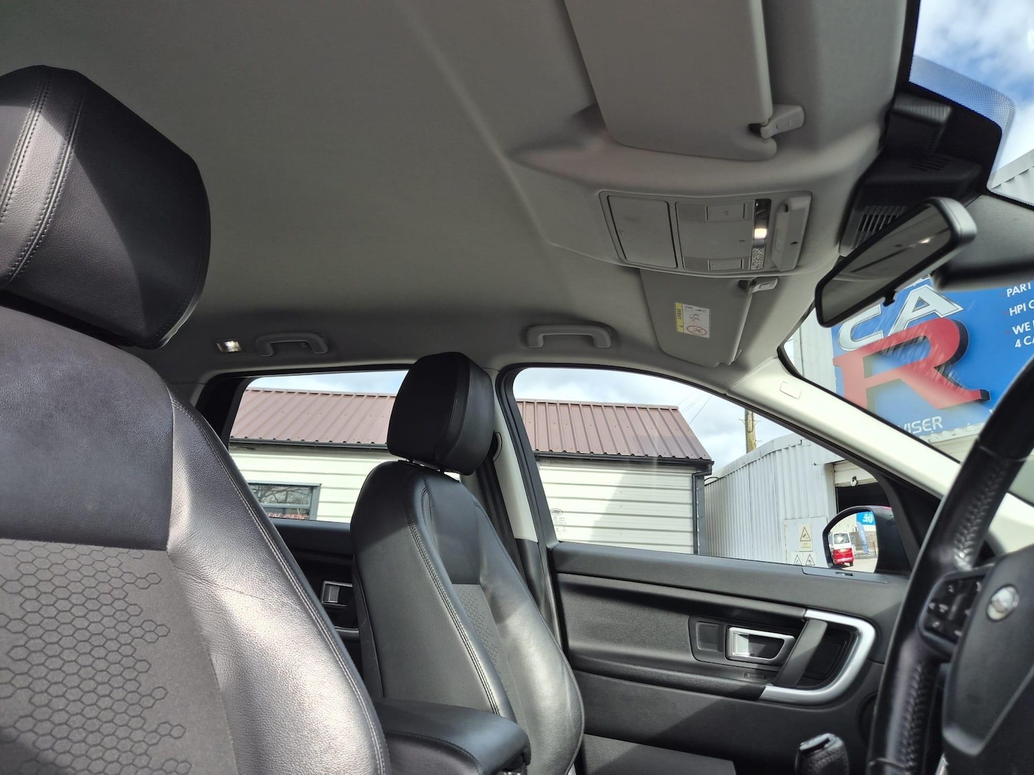 Used Land Rover Discovery Sport 2017 for sale - 78158192: Photo 9