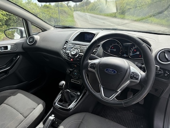 Used Ford Fiesta 2015 for sale - 79205481: Photo
