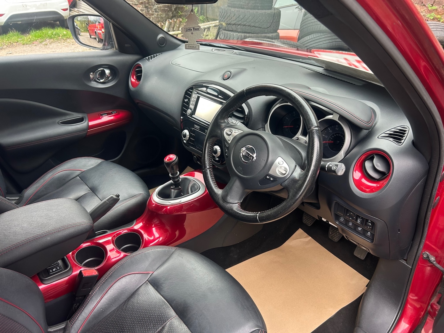 Used Nissan Juke 2015 for sale - 76264439: Photo 13