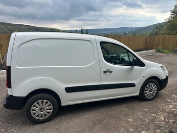 Used Peugeot Partner 2014 for sale - 76093396: Photo