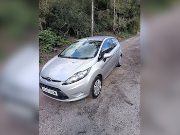 Used Ford Fiesta 2011 for sale - 76064958: Photo