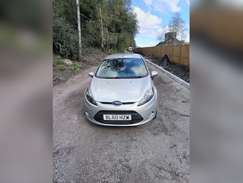 Used Ford Fiesta 2011 for sale - 76064958: Photo