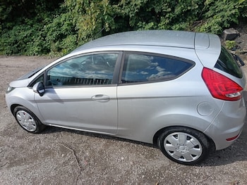 Used Ford Fiesta 2011 for sale - 76064958: Photo