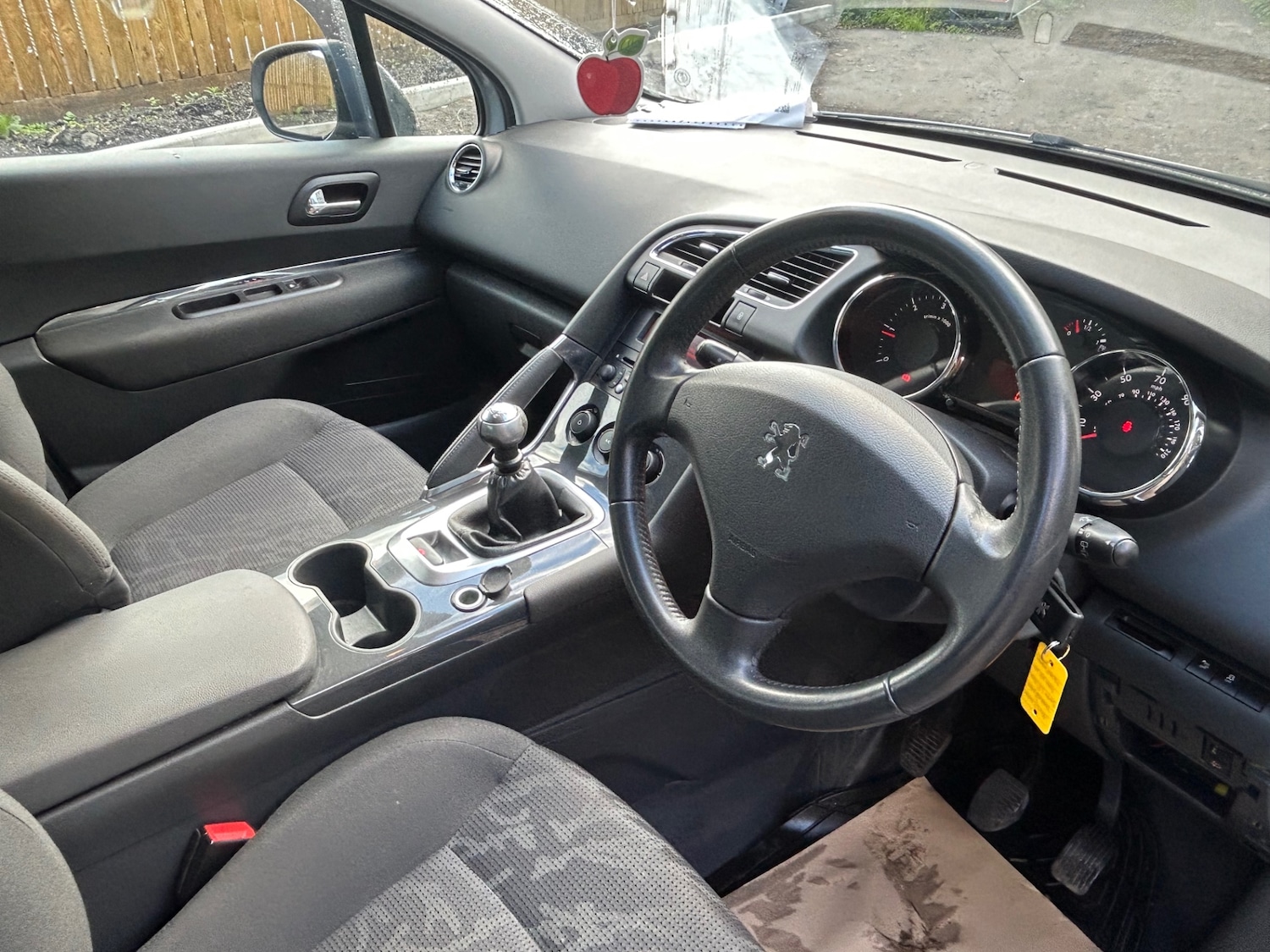 Used Peugeot 3008 2012 for sale - 76211309: Photo 12