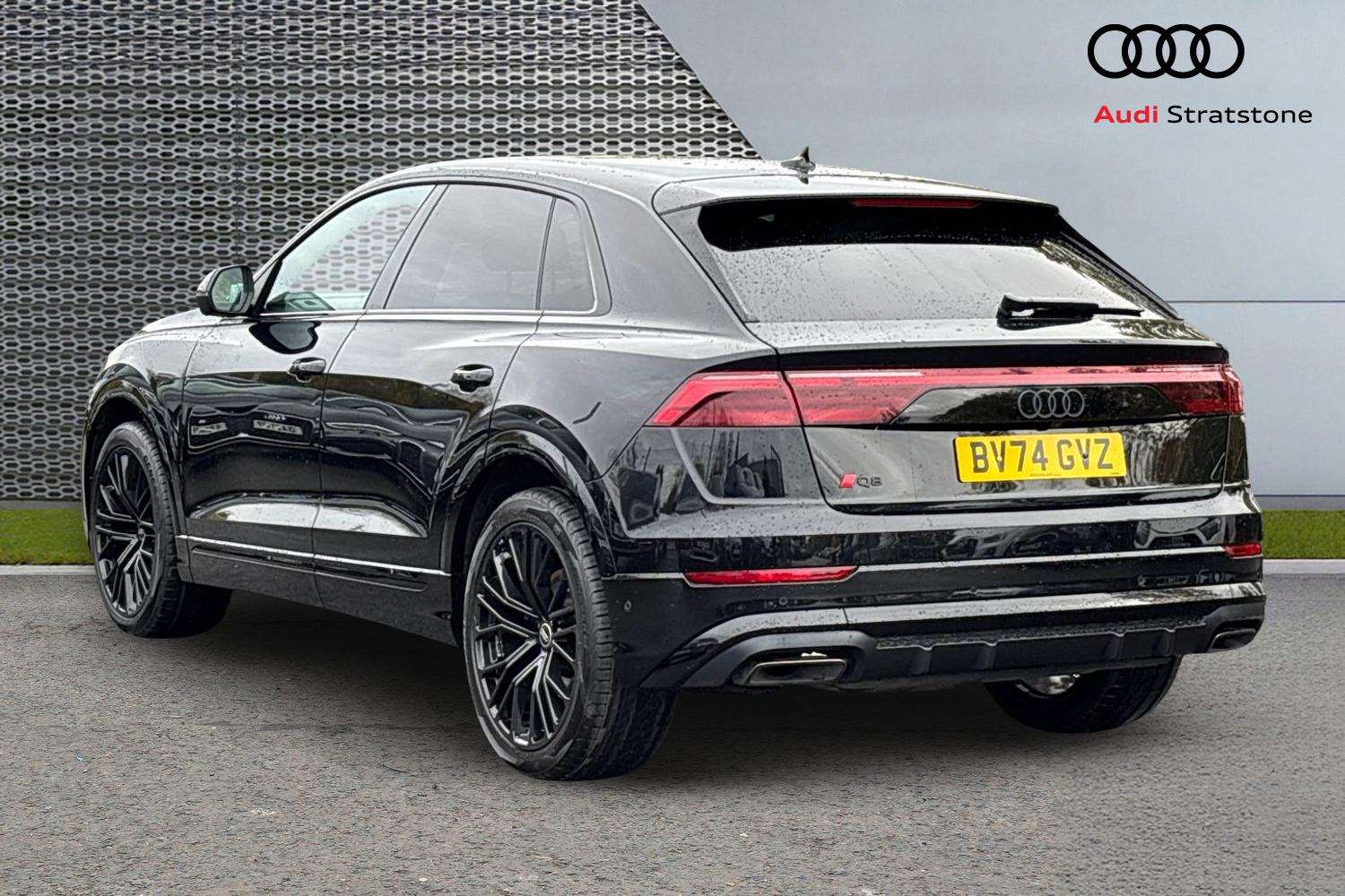 Used Audi Q8 2024 for sale - 76218364: Photo 3