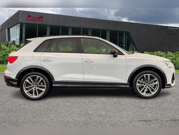 Used Audi Q3 2023 for sale - 75818635: Photo