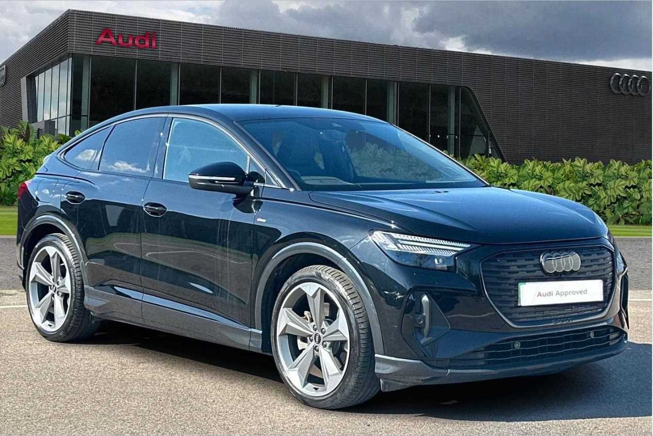 Used Audi Q4 e-tron for sale - 76447576: Photo 1