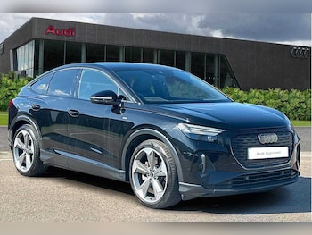 Used Audi Q4 e-tron 2023 for sale - 76447576: Photo