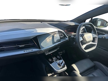 Used Audi Q4 e-tron 2023 for sale - 76447576: Photo