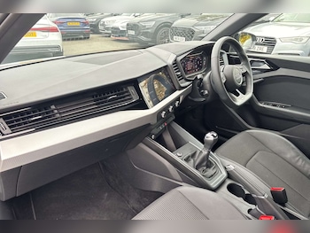 Used Audi A1 2024 for sale - 76249032: Photo 2