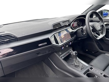 Used Audi Q3 2024 for sale - 74717156: Photo