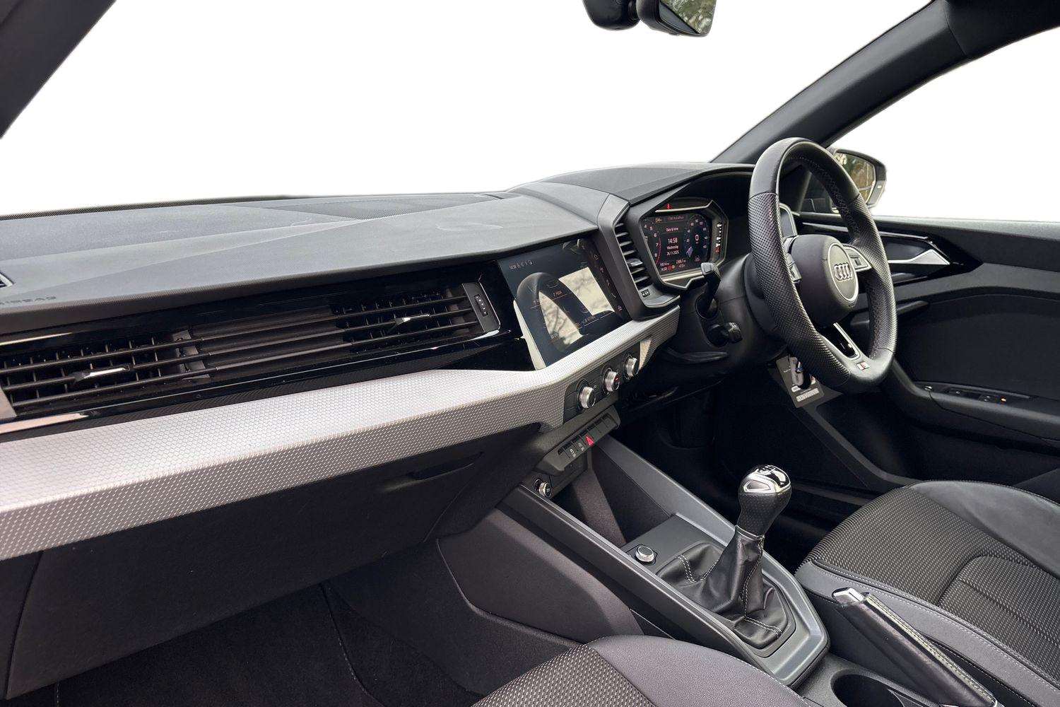 Used Audi A1 2023 for sale - 76789450: Photo 2